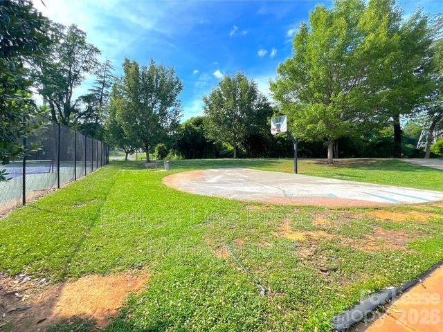 841 Seigle Point Drive, Charlotte, NC 28204