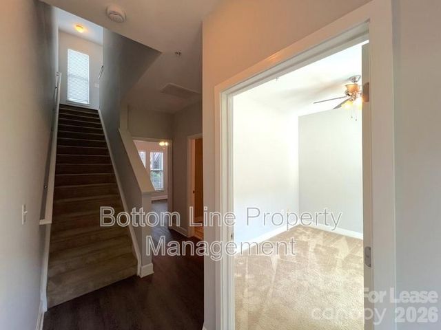 841 Seigle Point Drive, Charlotte, NC 28204