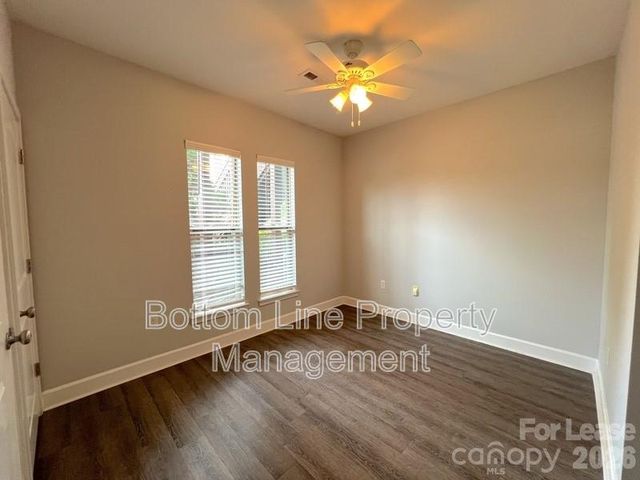 841 Seigle Point Drive, Charlotte, NC 28204