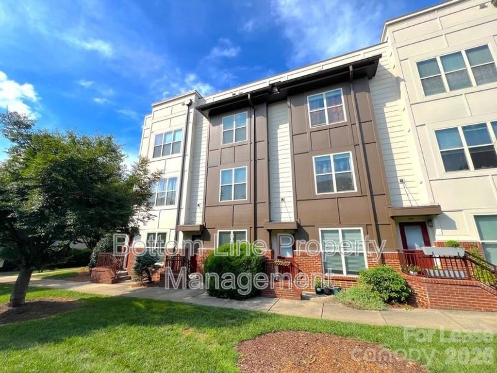 841 Seigle Point Drive, Charlotte, NC 28204