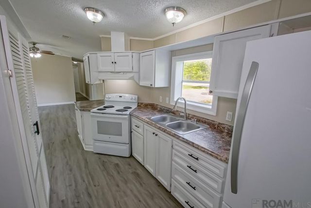 37156 Caraway Rd, Denham Springs, LA 70706