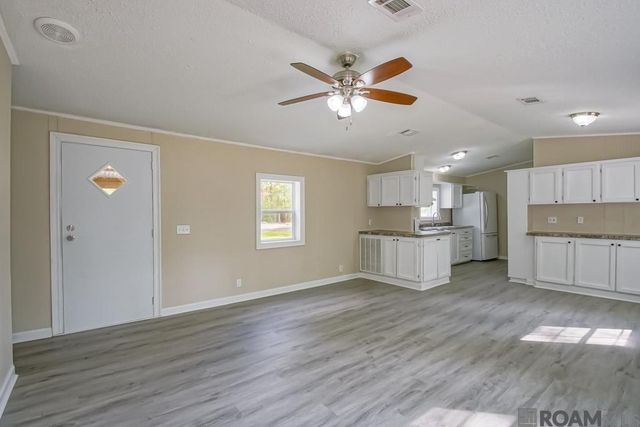 37156 Caraway Rd, Denham Springs, LA 70706