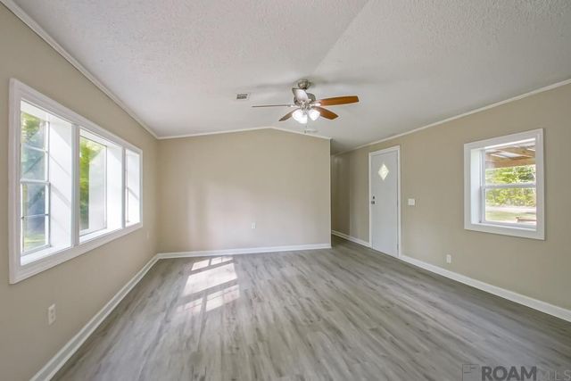 37156 Caraway Rd, Denham Springs, LA 70706