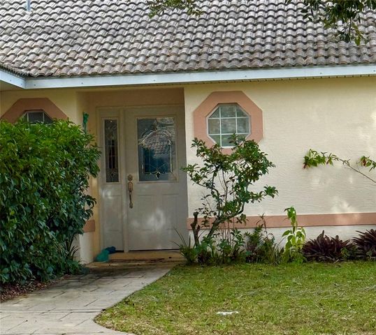 4 FERNON LANE, Palm Coast, FL 32137