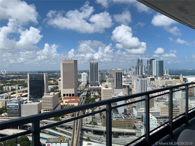 90 SW 3rd St 4008, Miami, FL 33130