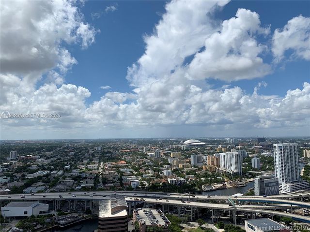 90 SW 3rd St 4008, Miami, FL 33130