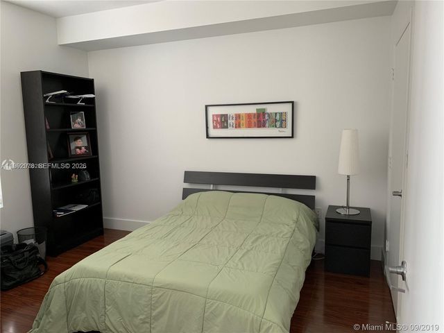 90 SW 3rd St 4008, Miami, FL 33130