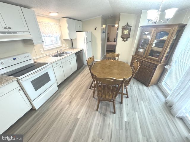 306 JOAN DR, Bear, DE 19701