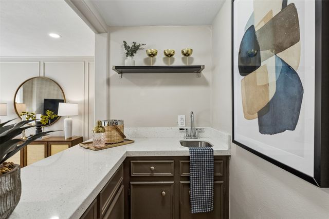 4962 Thunder Road, Dallas, TX 75244