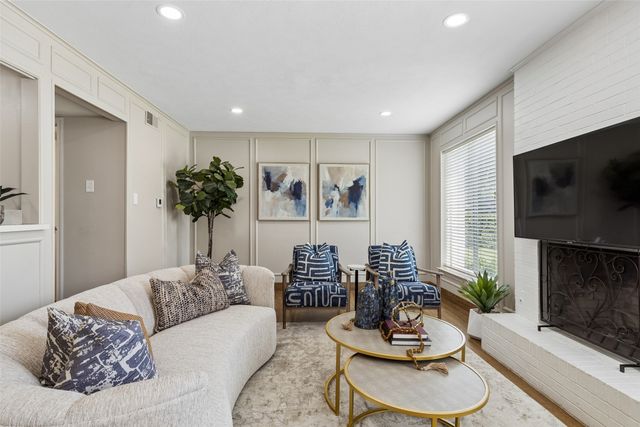 4962 Thunder Road, Dallas, TX 75244