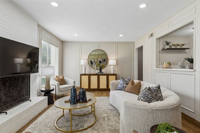 4962 Thunder Road, Dallas, TX 75244