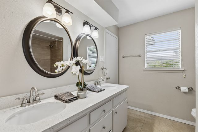 4962 Thunder Road, Dallas, TX 75244