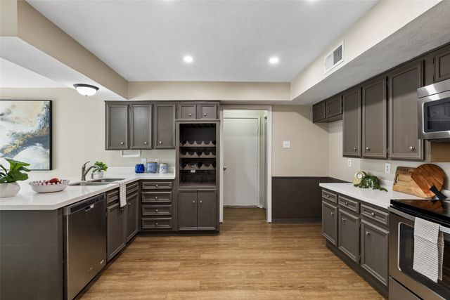 4962 Thunder Road, Dallas, TX 75244