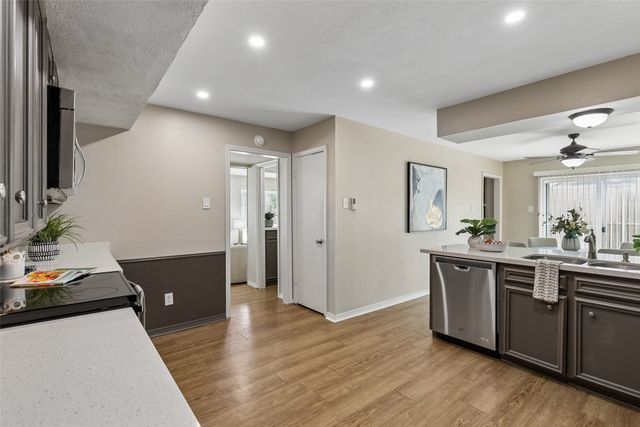 4962 Thunder Road, Dallas, TX 75244
