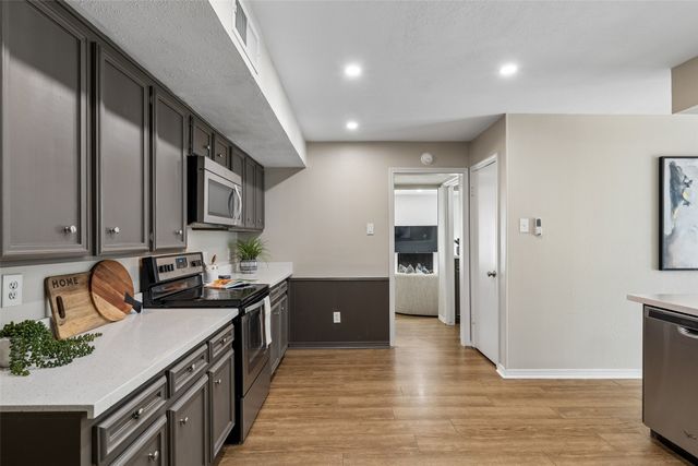 4962 Thunder Road, Dallas, TX 75244