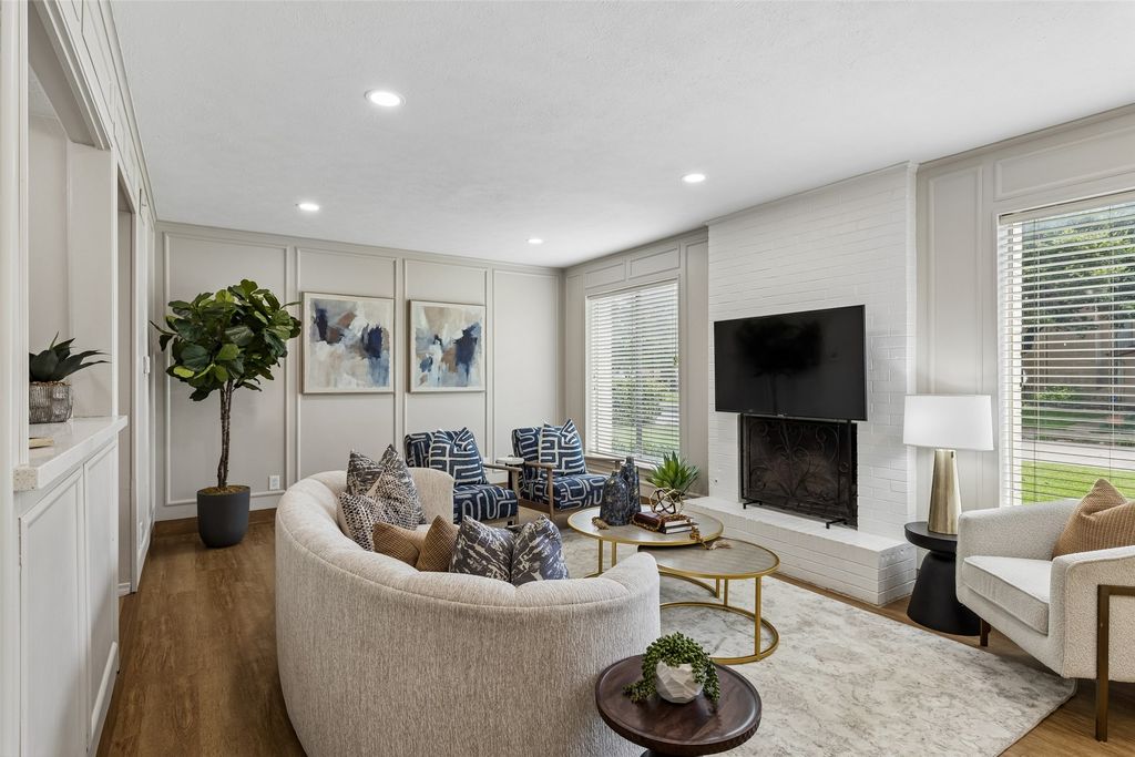 4962 Thunder Road, Dallas, TX 75244