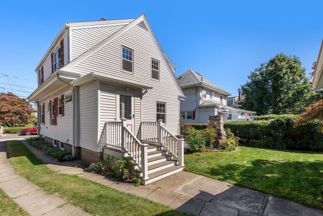 65 Phillips St, Quincy, MA 02170