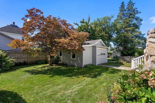 65 Phillips St, Quincy, MA 02170