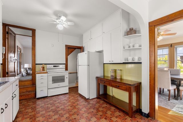 65 Phillips St, Quincy, MA 02170