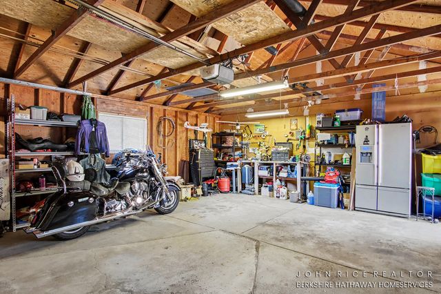 3225 Westminster Drive SE, Kentwood, MI 49512