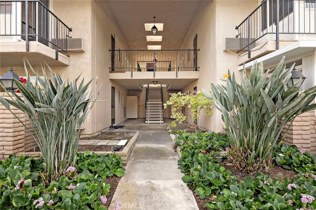 3019 Via Buena Vista B, Laguna Woods, CA 92637