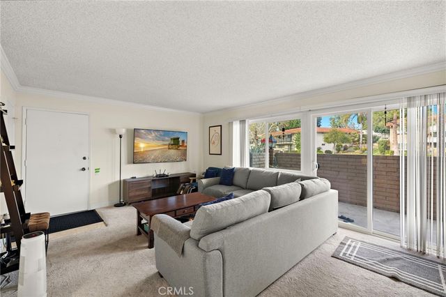 3019 Via Buena Vista B, Laguna Woods, CA 92637