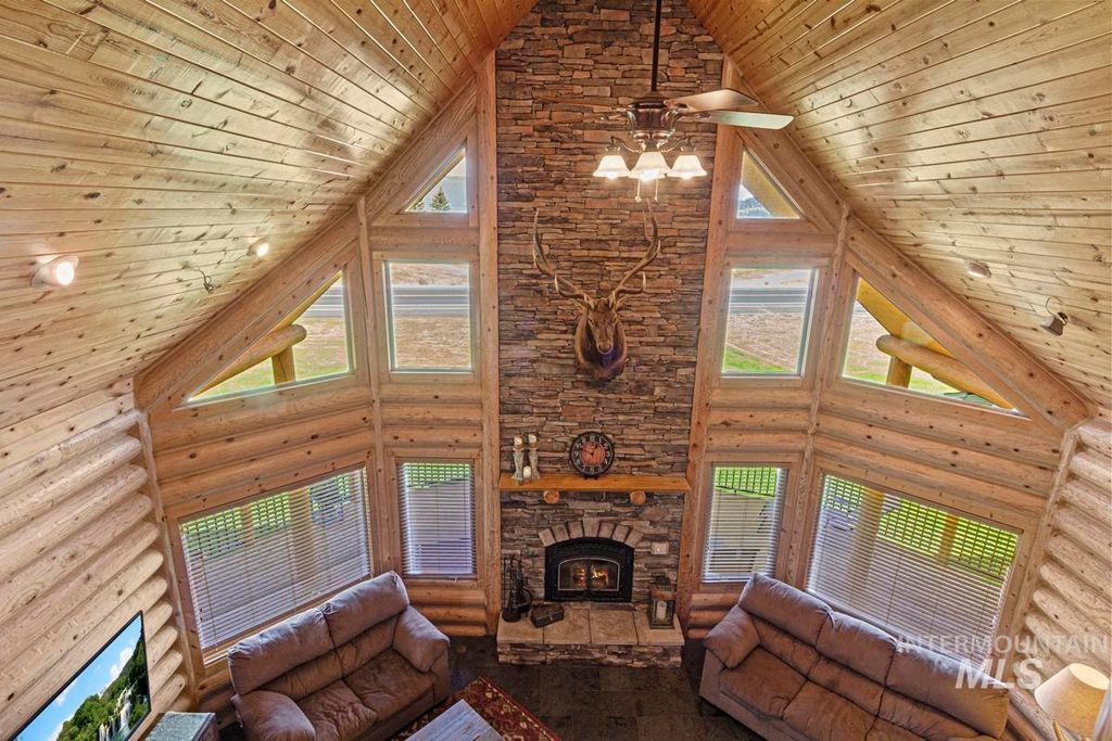 135 Par Drive, Cascade, ID 83611 photo 16