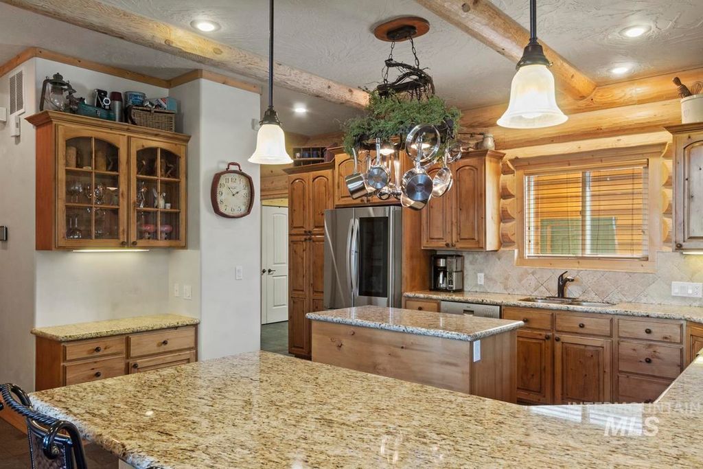 135 Par Drive, Cascade, ID 83611 photo 21