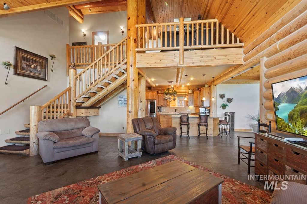 135 Par Drive, Cascade, ID 83611 photo 24