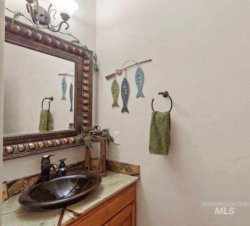 135 Par Drive, Cascade, ID 83611 photo 30