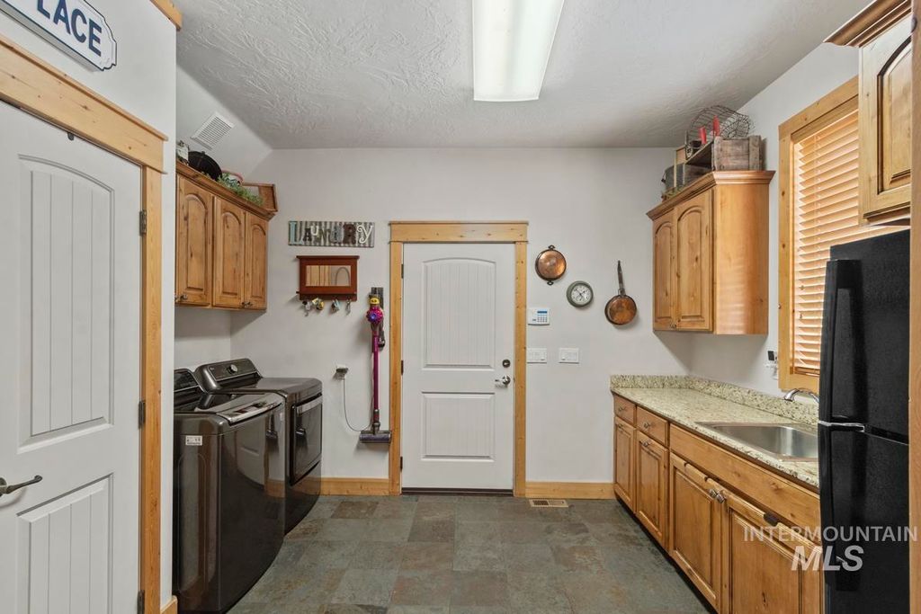 135 Par Drive, Cascade, ID 83611 photo 31