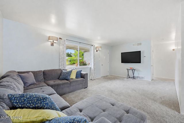 2 E O Street, Sparks, NV 89431