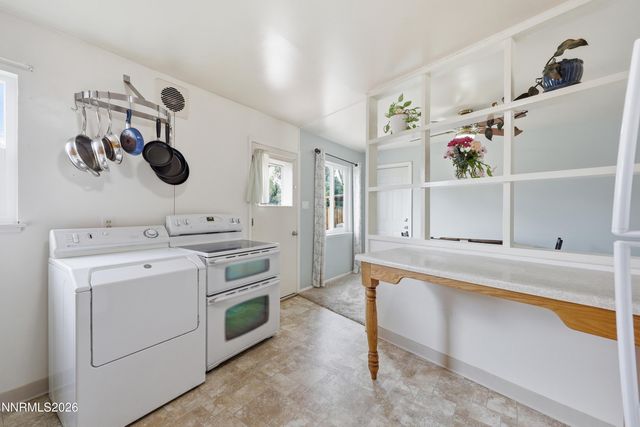 2 E O Street, Sparks, NV 89431