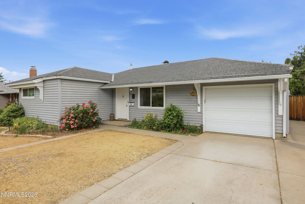 2 E O Street, Sparks, NV 89431