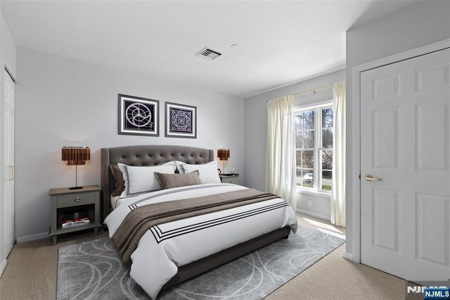 189 Forest Avenue 108, Paramus, NJ 07652