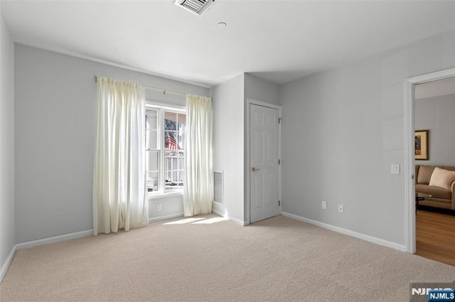 189 Forest Avenue 108, Paramus, NJ 07652