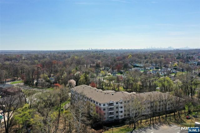 189 Forest Avenue 108, Paramus, NJ 07652
