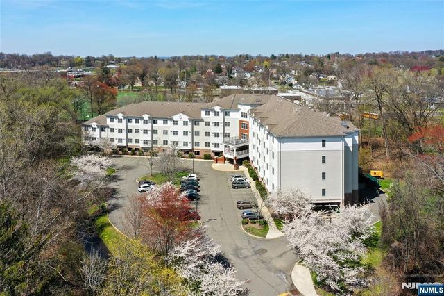 189 Forest Avenue 108, Paramus, NJ 07652