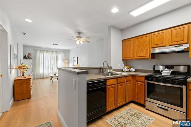 189 Forest Avenue 108, Paramus, NJ 07652