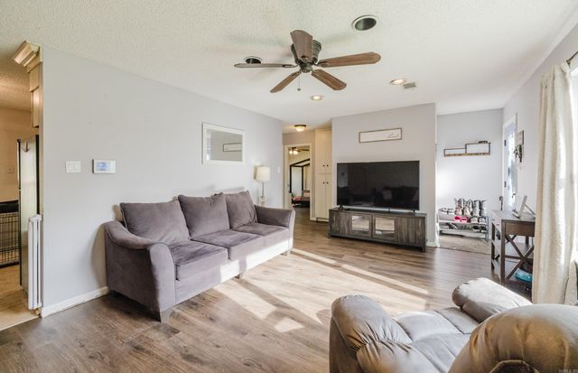 2322 wright Avenue, Benton, AR 72019