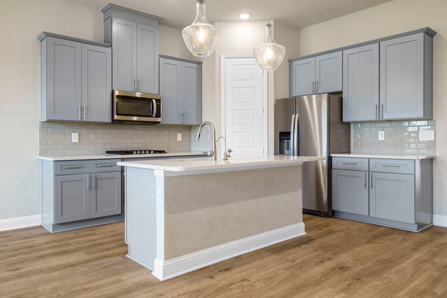 12972 Rockham Lane, Farmers Branch, TX 75234