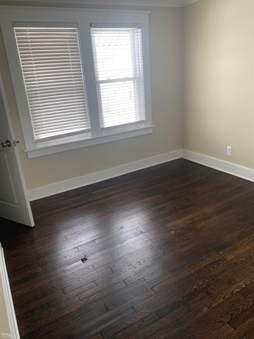 709 Hawthorne Avenue, Royal Oak, MI 48067