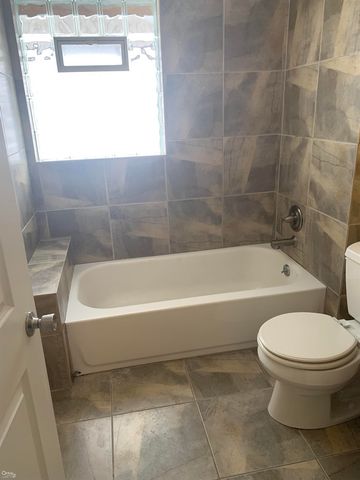 709 Hawthorne Avenue, Royal Oak, MI 48067