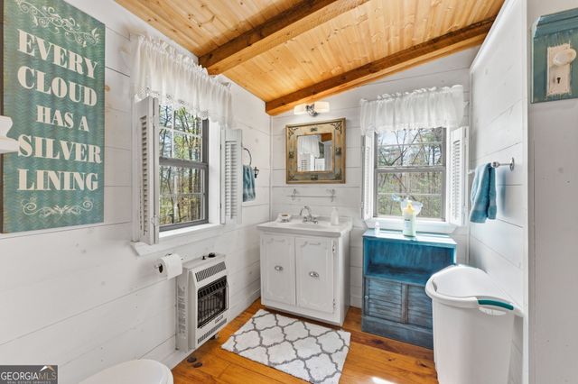 74 Wexford Way, Lakemont, GA 30552