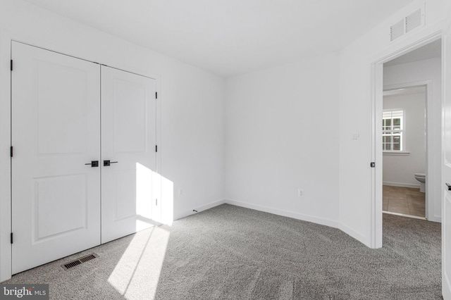 5722 HOWARD DR, Glen Burnie, MD 21061