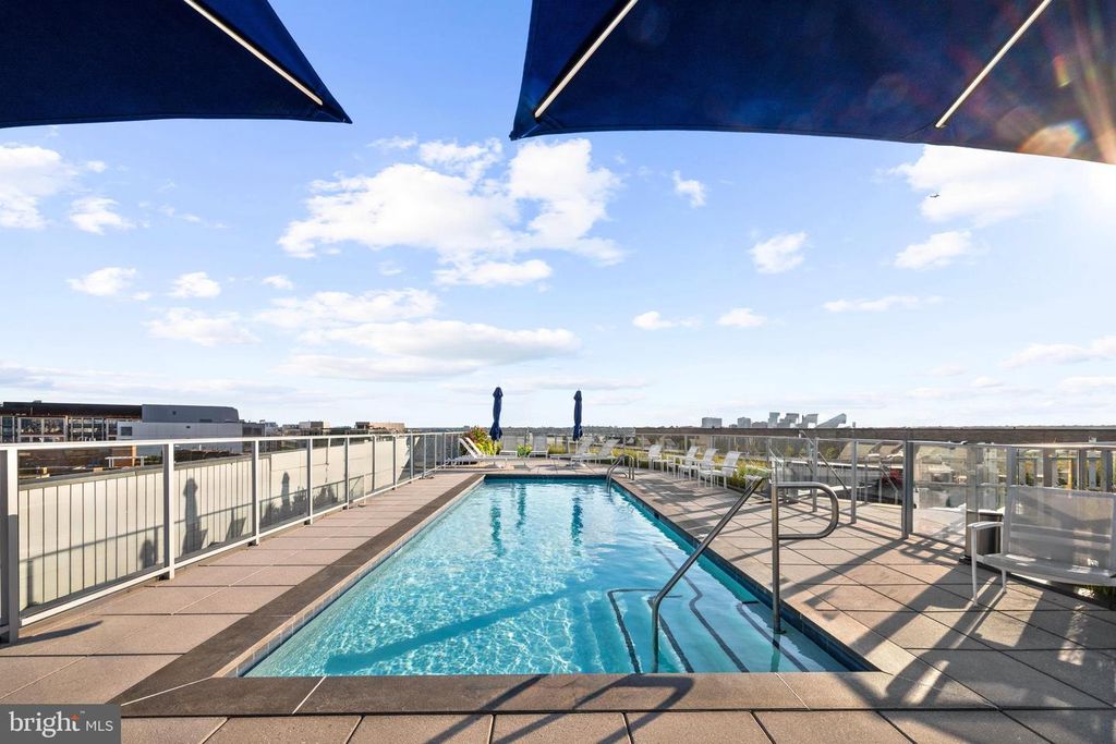 Image 28 of property listing at 1177 22ND ST NW #3B, Washington, DC 20037