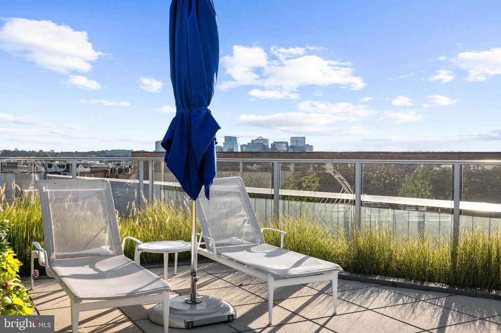 Image 29 of property listing at 1177 22ND ST NW #3B, Washington, DC 20037