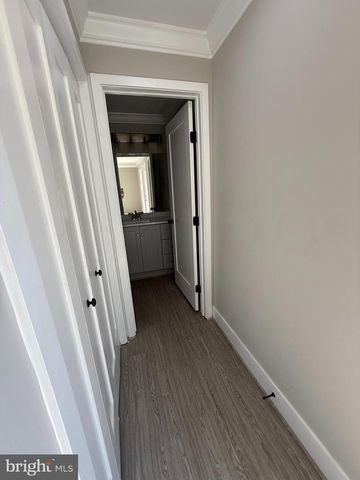 453 WALNUT DR, Edgewater, MD 21037