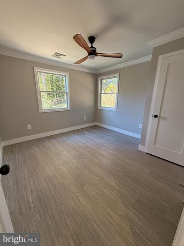 453 WALNUT DR, Edgewater, MD 21037