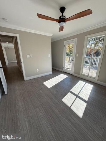 453 WALNUT DR, Edgewater, MD 21037